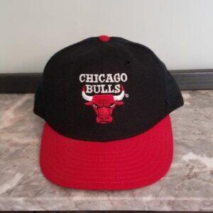 New Era Chicago Bulls Snapback Hat Vintage 90s